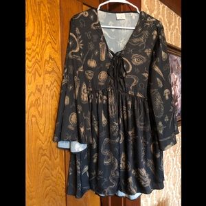 Brett Manning bell sleeve witchy print dress
